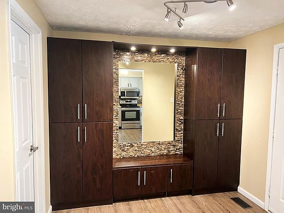 3rd image of 19119 Partridge Wood Dr
