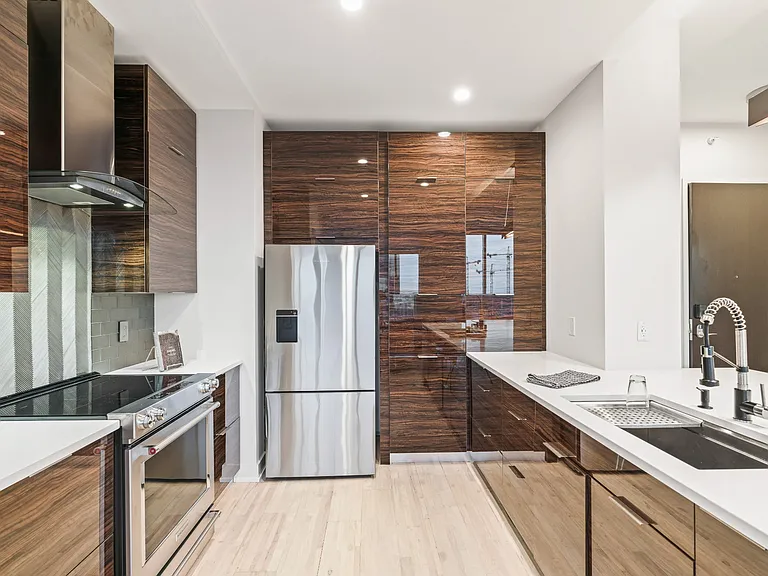 515 Church St #3011 — Photo 8