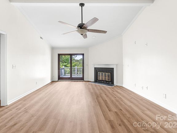 3rd image of 231 Ramsey Ct