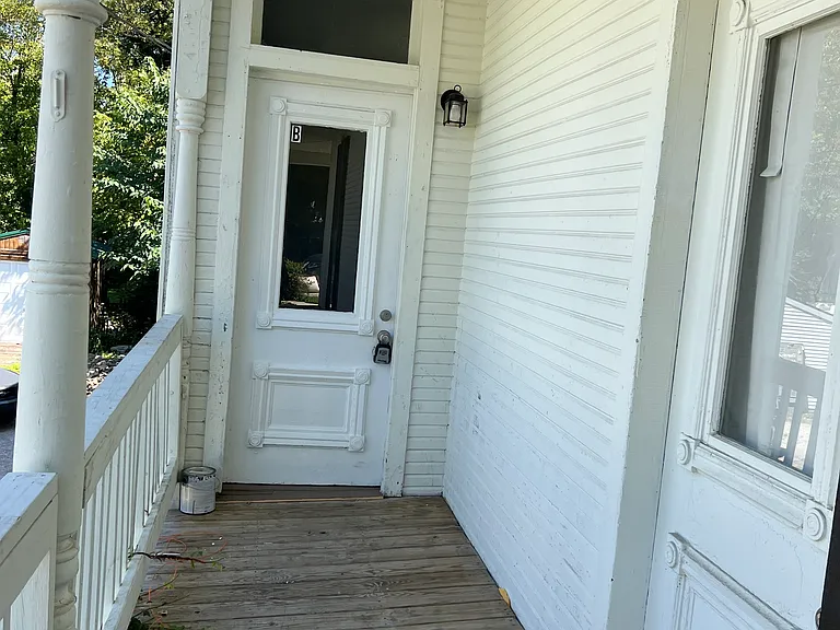 1315 S High St — Photo 9