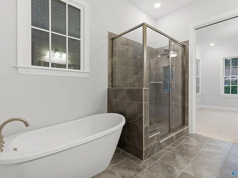 14 Weybosset St NW — Photo 10