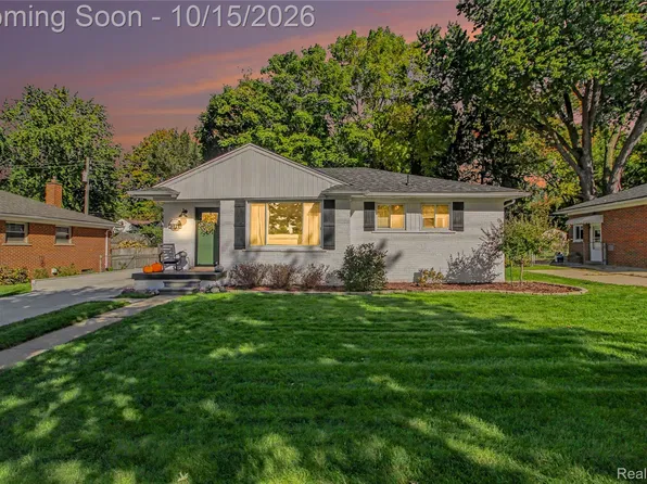 42506 Schoolcraft Rd, Plymouth, MI 48170