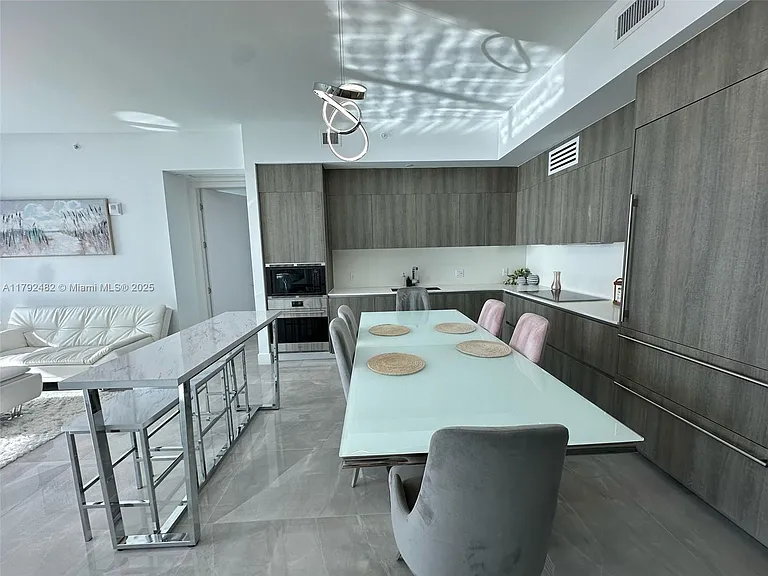 17550 Collins Ave #902 — Photo 5