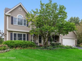 2433 Knowlton Dr, Dundee, IL 60118