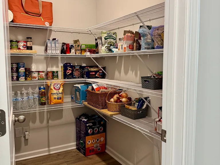 340 Dickerson Ln — Photo 17
