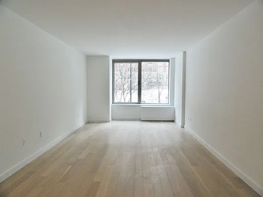 Rented by Battery Park Realty | media 22