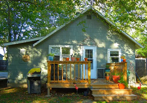 2017 N Glenwood Ave Photo 1
