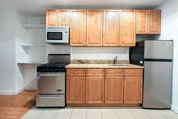 Rented by Compass | media 6