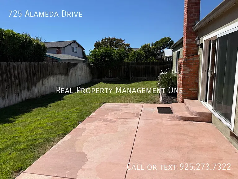 725 Alameda Dr — Photo 18