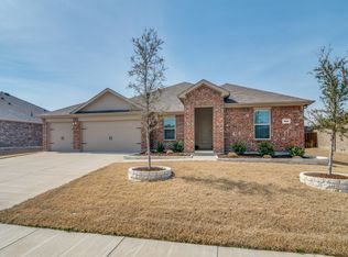 806 Martingale Dr, Nevada, TX 75173