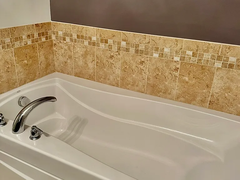 172 Shrewsbury Dr — Photo 22
