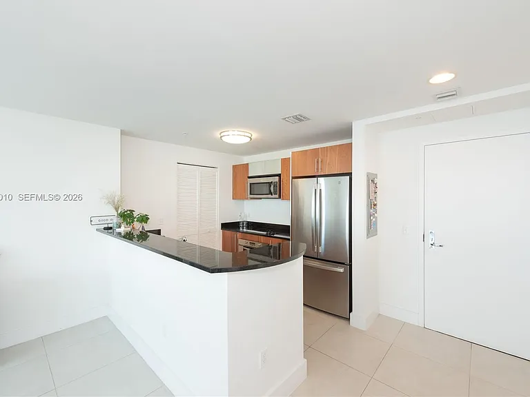 300 S Biscayne Blvd #T-2814 — Photo 6