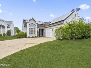 22 Arthur Court, Jackson, NJ 08527