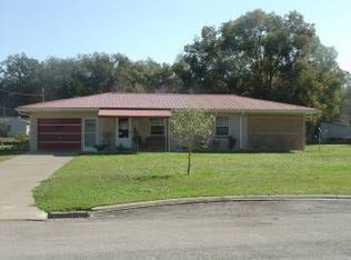 142 Riverside Ave, Satsuma, FL 32189