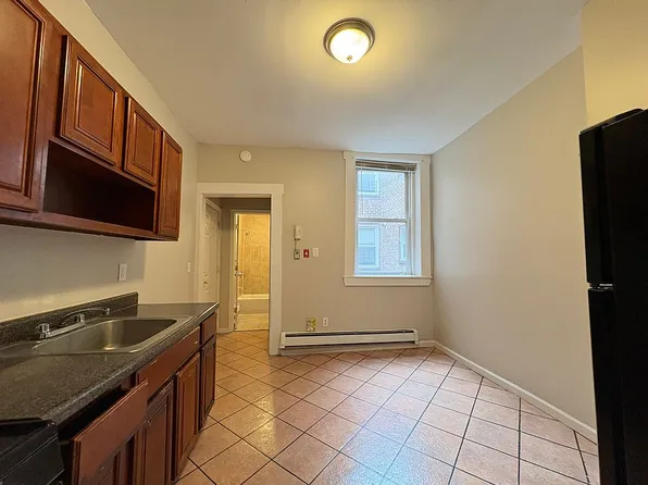 391-401 13th Ave, Newark, NJ