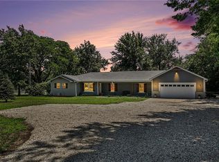 16985 Evans Rd, Basehor, KS 66007