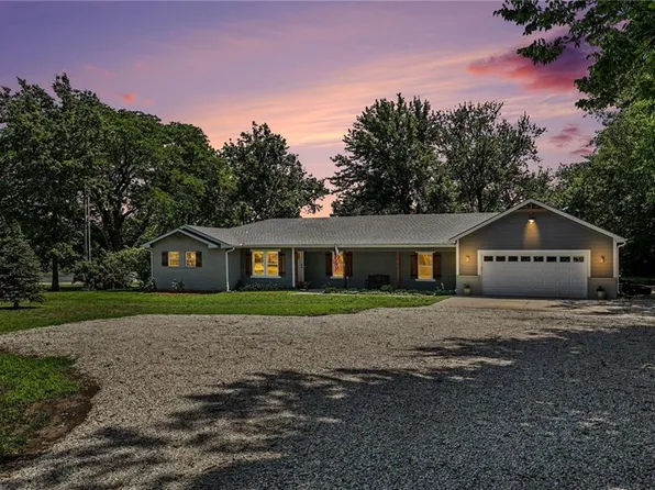 16985 Evans Rd, Basehor, KS 66007