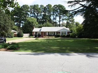 5148 Lake Shores Rd, Virginia Beach, VA 23455