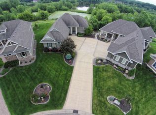 13285 Derryglenn Ct, Rosemount, MN 55068