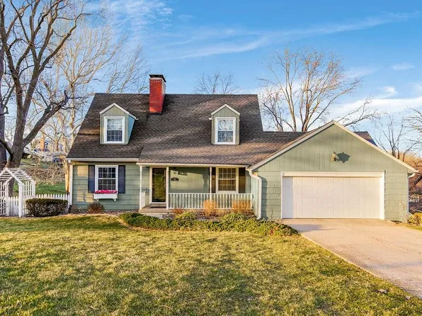 430 NW Sagamore Ln, Kansas City, MO 64116