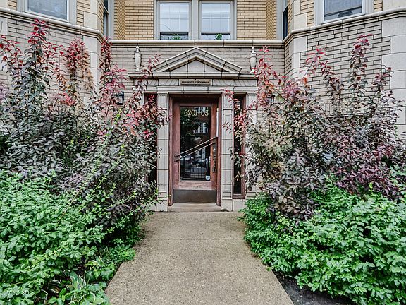 3rd image of 6203 N Oakley Ave APT 3