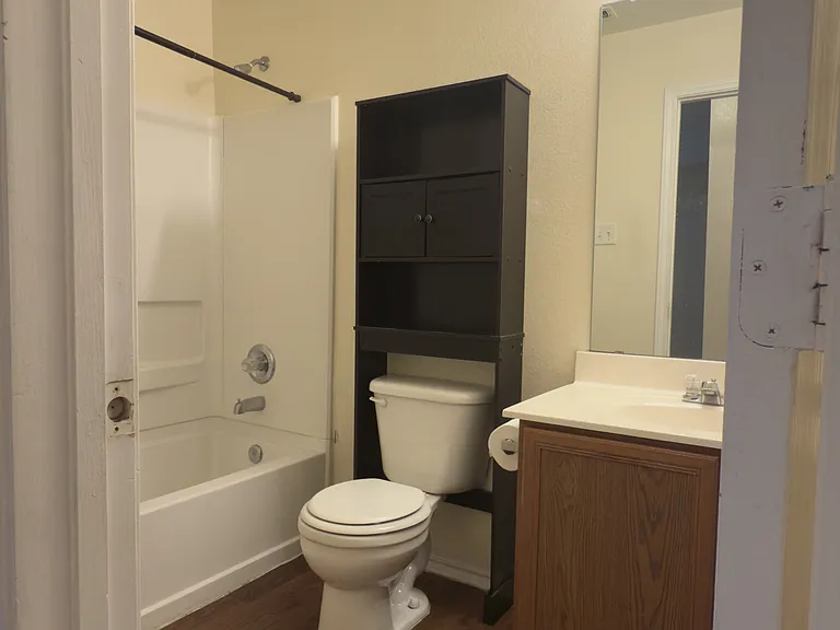 4105 Kings Canyon Dr — Photo 14