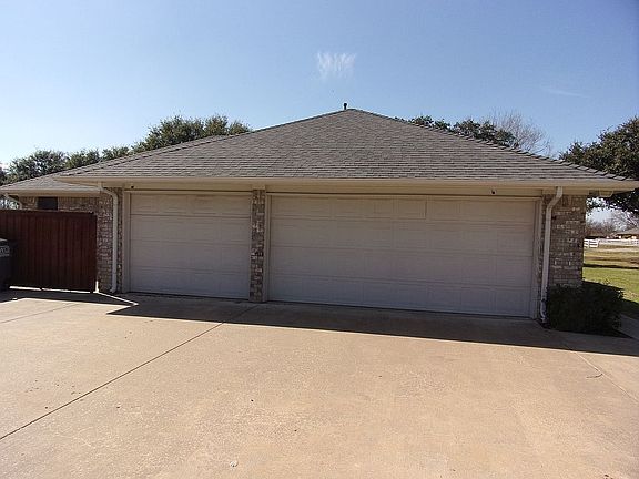 THREE CAR GARAGE