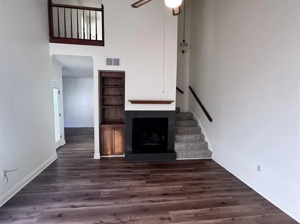 2252 Quail Oak Dr, Baton Rouge, LA 70808