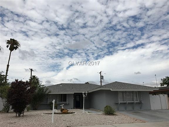 2nd image of 103 Dahlia Ln
