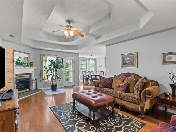 194 Bonaire Dr, Huntsville, AL 35811