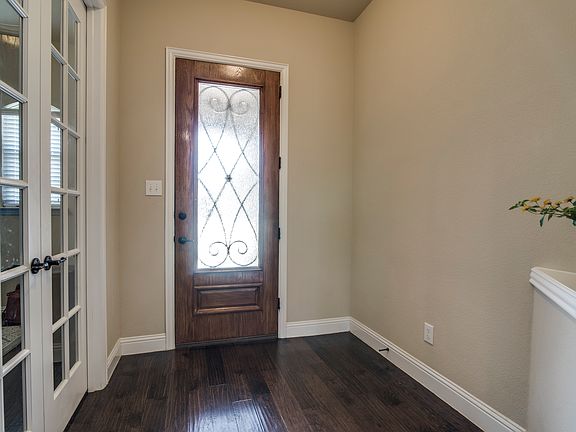 3rd image of 628 Sundrop Dr