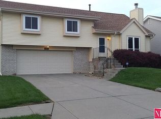 10904 Martin Ave, Omaha, NE 68164