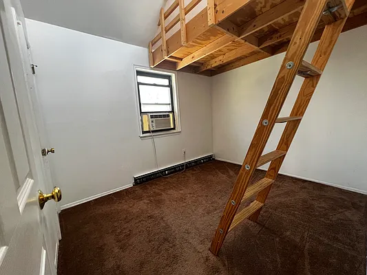 Rented by Remax 1st Choice | media 5