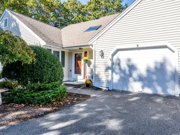 3 Mainsail Circle, Mashpee, MA 02649