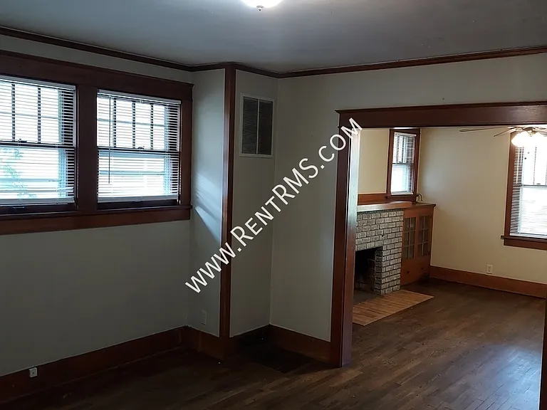 1272 SW Western Ave #2 — Photo 8