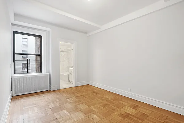 Sold by Compass | media 19