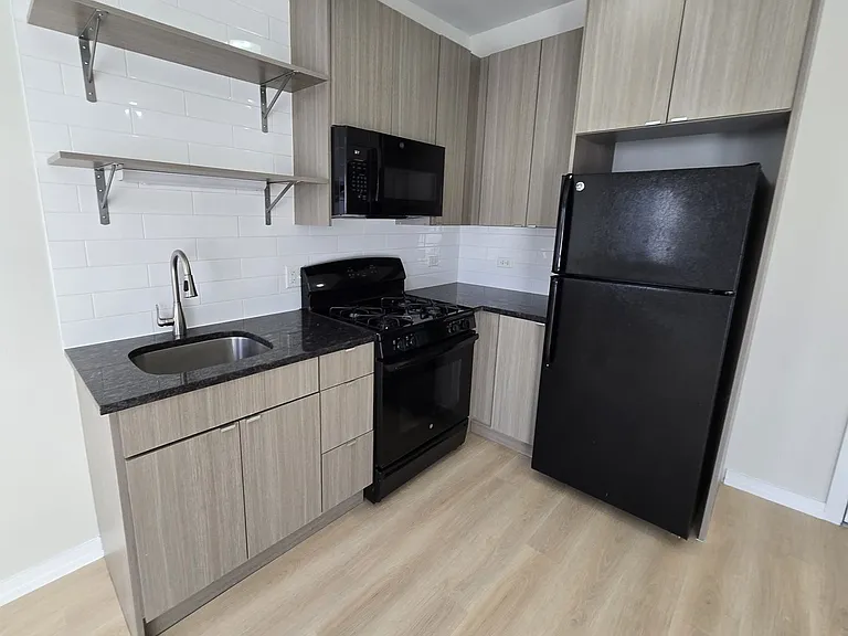 5051 N Kenmore Ave — Photo 40