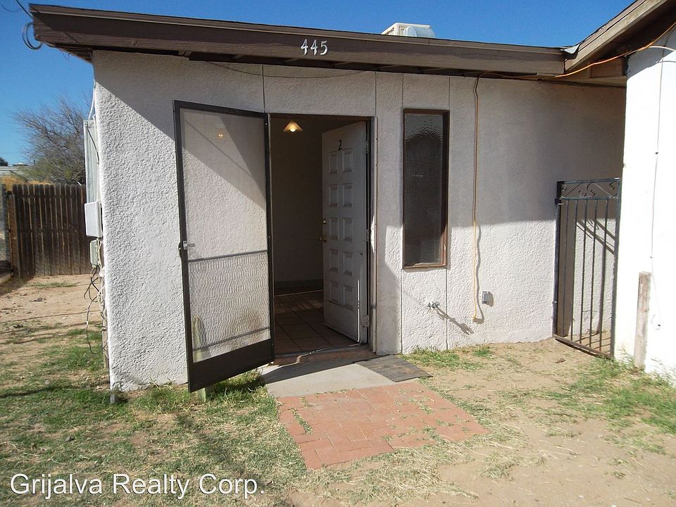 1st image of 445 E Delano St #02