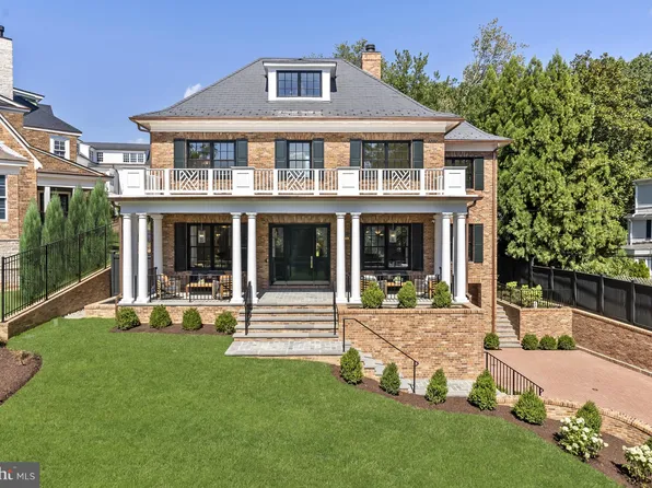 3901 52nd St NW, Washington, DC 20016