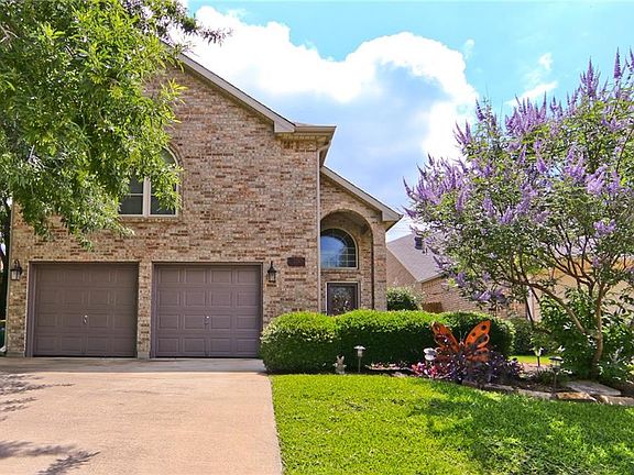 2nd image of 2083 Stillwater Pl