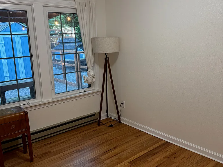 837 G St — Photo 22