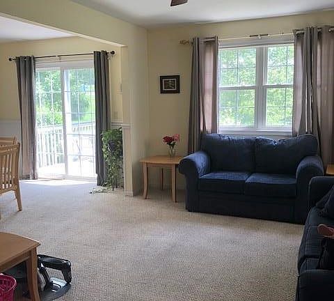 3rd image of 2 Saratoga Ct