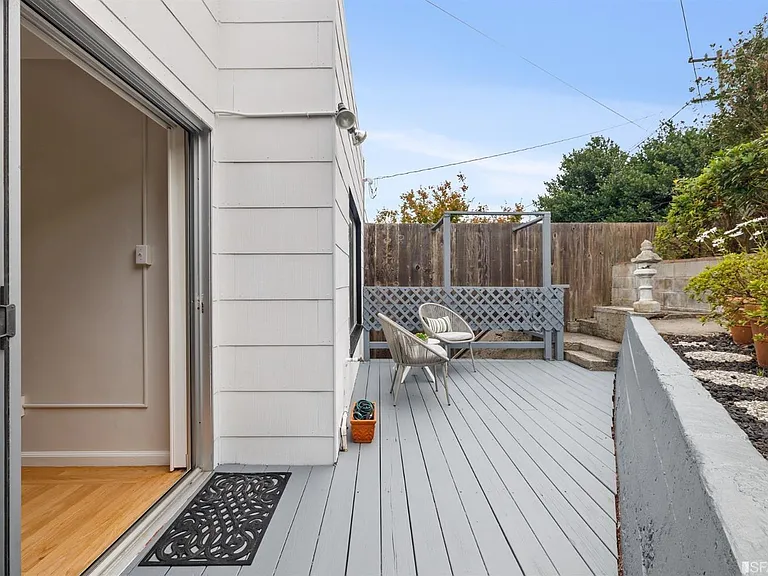 28 Gaviota Way — Photo 16