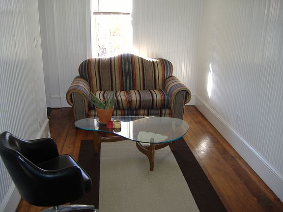 Second floor sitting area