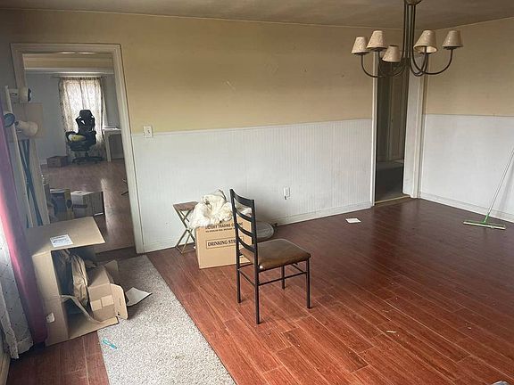 5th image of 229 Avenue Rd