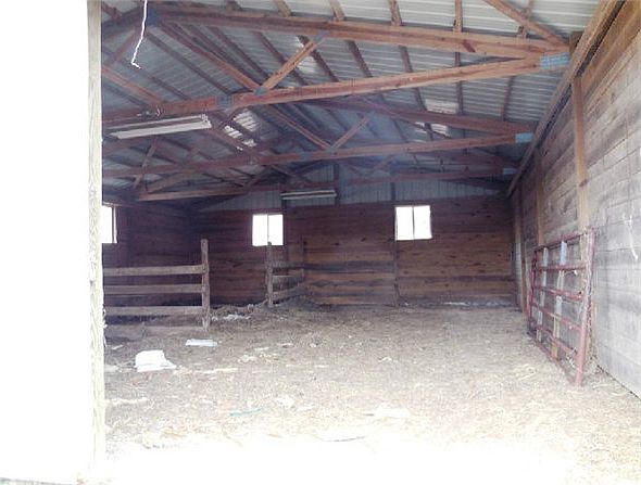 1st image of 10 Horton Ln