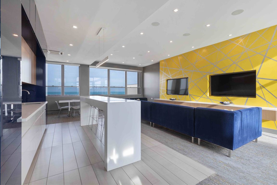 Wifi enabled rooftop resident lounge and coworking space