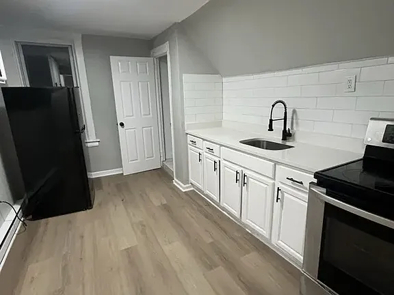2 Bedrooms at 19 N 18th St #3, East Orange NJ — photo 1