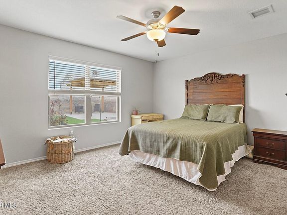4th image of 15037 Dream Ct
