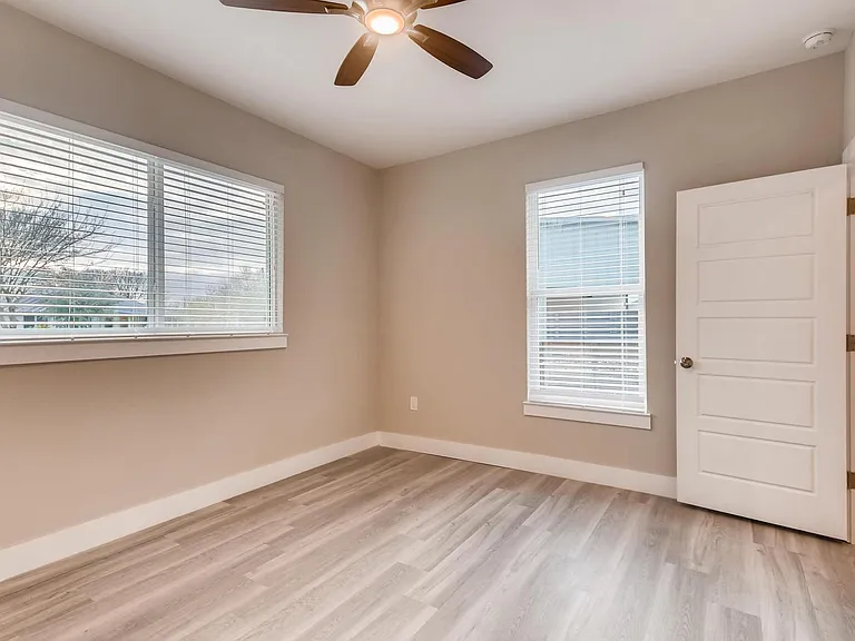 6810 Cruz St #2 — Photo 11